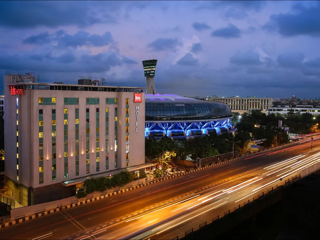 IBIS Hotel, Vile Parle (E)